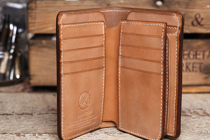 二つ折り財布にカード入れパネルを増設！ | 頑固オヤジ店長 久保ブログ