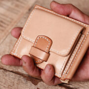 栃木レザーヌメ革マネークリップ、外側に小銭入れを取り付けてカスタム制作しました！