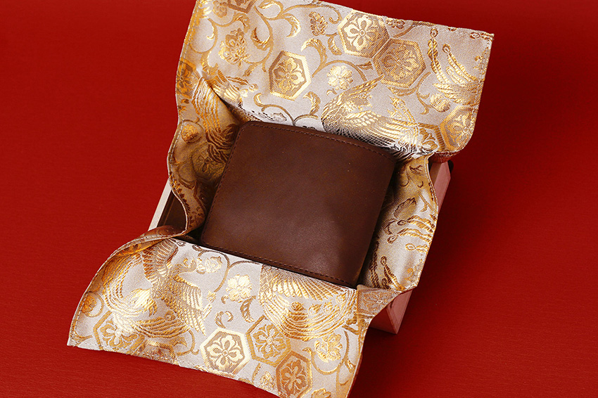 2026年3月5日、最強開運日に使い初め。馬革の開運革財布の受注開始です